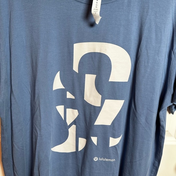 lululemon athletica blue Graphic Tee - Picture 3 of 4